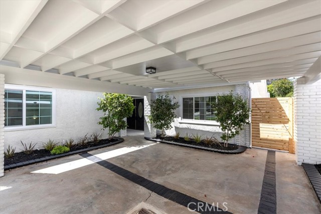 Detail Gallery Image 38 of 41 For 20919 De La Guerra St, Woodland Hills,  CA 91364 - 3 Beds | 3 Baths