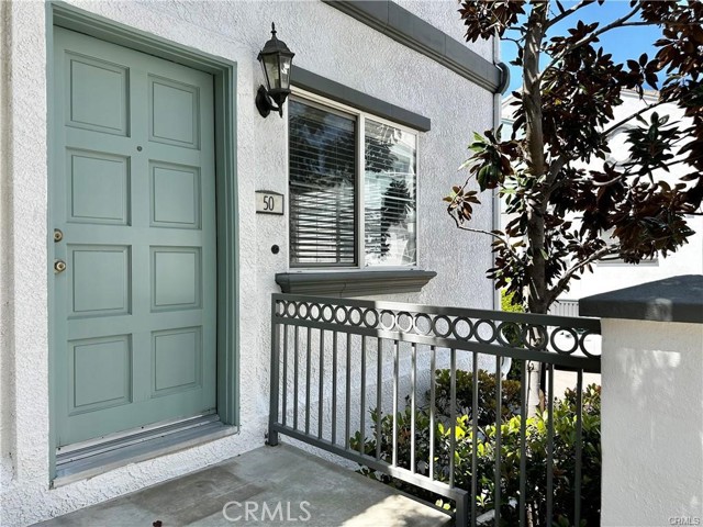 Detail Gallery Image 1 of 29 For 9301 Shirley Ave #50,  Northridge,  CA 91324 - 3 Beds | 3 Baths