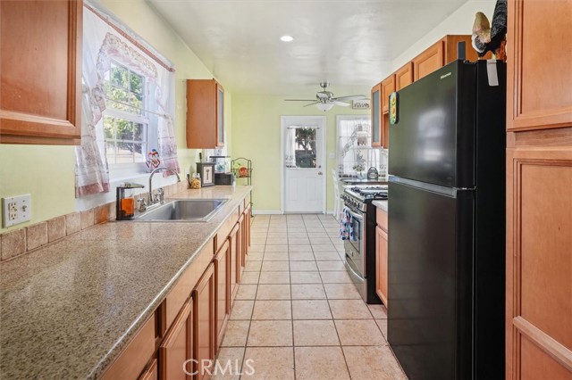 1311 Knox Street photo 15