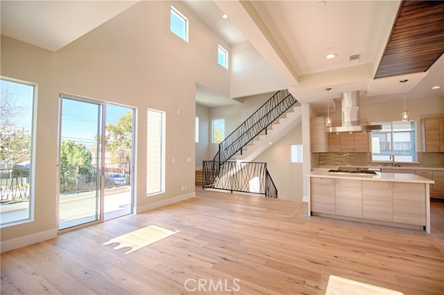 212 Irena Avenue, Redondo Beach, California 90277, 3 Bedrooms Bedrooms, ,2 BathroomsBathrooms,Residential,Sold,Irena,SB17011724