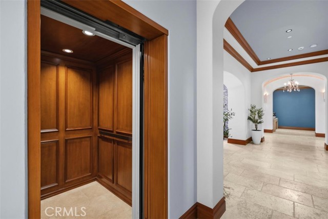 97 Canyon Creek, Irvine CA: https://media.crmls.org/medias/38899b5c-176a-4977-a8fe-0a44bf2ab90e.jpg