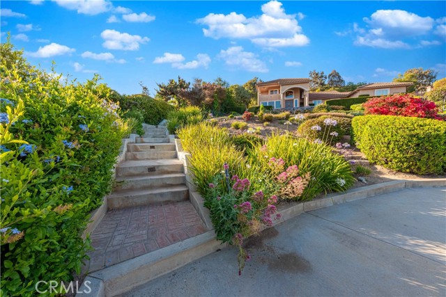 6805 Aviano Drive, Camarillo CA: https://media.crmls.org/medias/388a6df8-d116-498c-8a7a-e35f02213c42.jpg