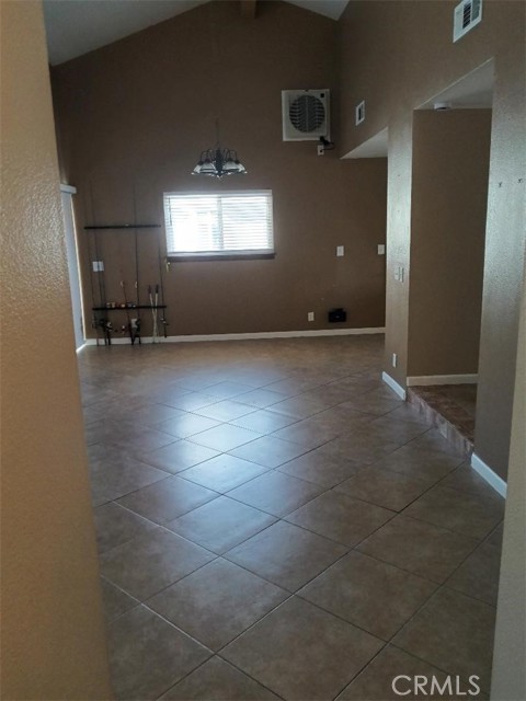 26930 Lakeview Drive, Helendale CA: https://media.crmls.org/medias/388a742d-2f0a-43b4-b044-f72d849cbfa4.jpg