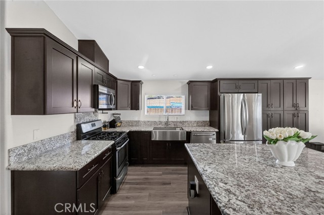 Detail Gallery Image 11 of 54 For 34653 the Farm Rd, Wildomar,  CA 92595 - 3 Beds | 2 Baths