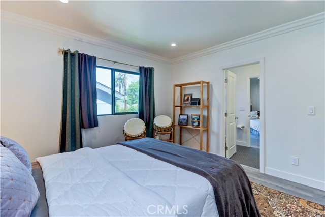 Detail Gallery Image 40 of 73 For 223 N. St. Andrews, Los Angeles,  CA 90004 - 7 Beds | 6/1 Baths