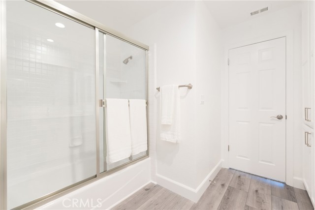 Detail Gallery Image 29 of 75 For 2205 Clark Ln a,  Redondo Beach,  CA 90278 - 3 Beds | 2/1 Baths