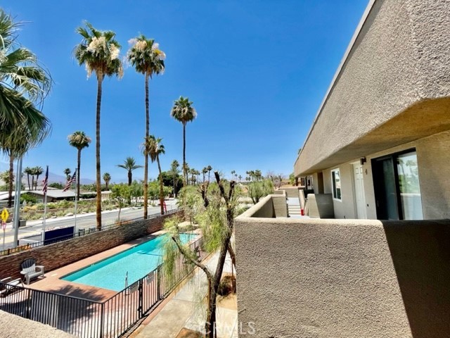 44220 San Pablo Avenue, Palm Desert CA: https://media.crmls.org/medias/388e1426-eb5a-4205-891a-0d74e958c009.jpg
