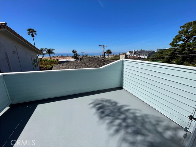Detail Gallery Image 18 of 29 For 952 2nd. Street, Manhattan Beach,  CA 90266 - 5 Beds | 3 Baths