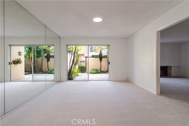 Detail Gallery Image 4 of 35 For 3522 Del Amo, Torrance,  CA 90503 - 3 Beds | 2/1 Baths