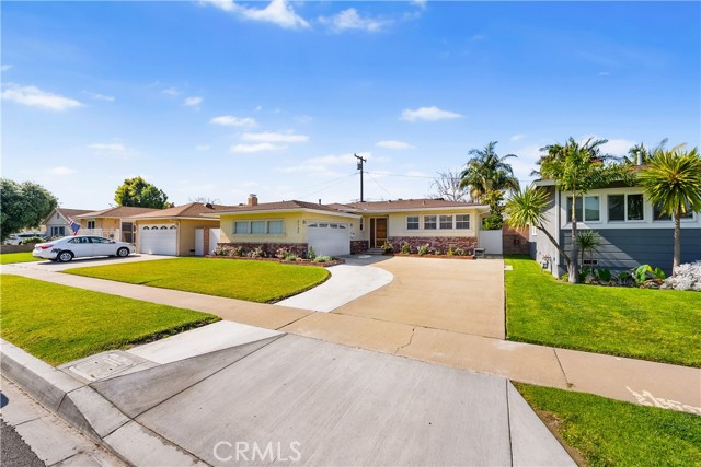 Detail Gallery Image 2 of 42 For 2137 Ostrom, Long Beach,  CA 90815 - 3 Beds | 2 Baths