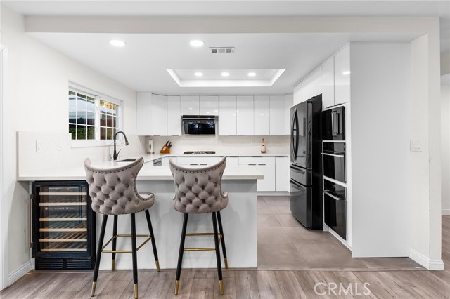 Detail Gallery Image 14 of 52 For 19519 Greenwillow Ln, Rowland Heights,  CA 91748 - 4 Beds | 4 Baths
