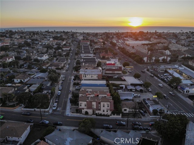 1617 Clark Lane, Redondo Beach, California 90278, 4 Bedrooms Bedrooms, ,3 BathroomsBathrooms,Residential,Sold,Clark,PV22238370