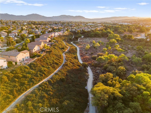 Detail Gallery Image 65 of 73 For 33926 Channel, Temecula,  CA 92592 - 4 Beds | 2/1 Baths