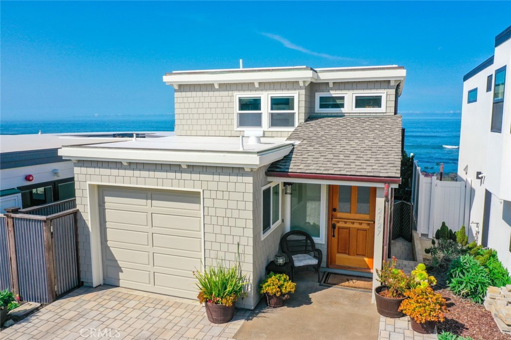 2127 Sherwood Drive, Cambria, CA 93428
