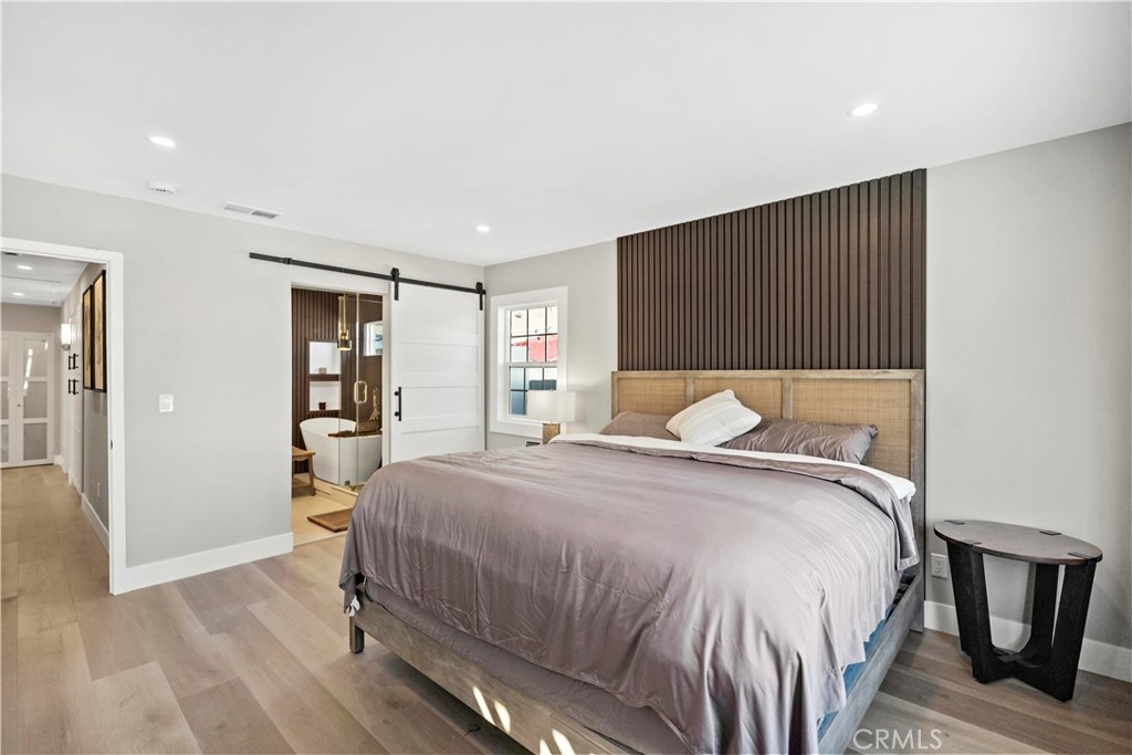 MLS #OC25232738 image #15