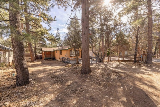 Detail Gallery Image 3 of 31 For 417 Spruce, Sugarloaf,  CA 92386 - 2 Beds | 2 Baths