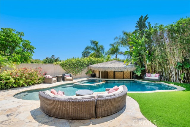 215 S Poinsettia Avenue, Manhattan Beach CA: https://media.crmls.org/medias/3890895b-829a-40e3-800d-f40b769b91b4.jpg