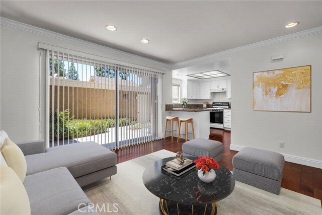 335 Sprucewood Avenue, Oak Park CA: https://media.crmls.org/medias/3890e47a-bd25-419c-8e94-87b2a47d1f7d.jpg