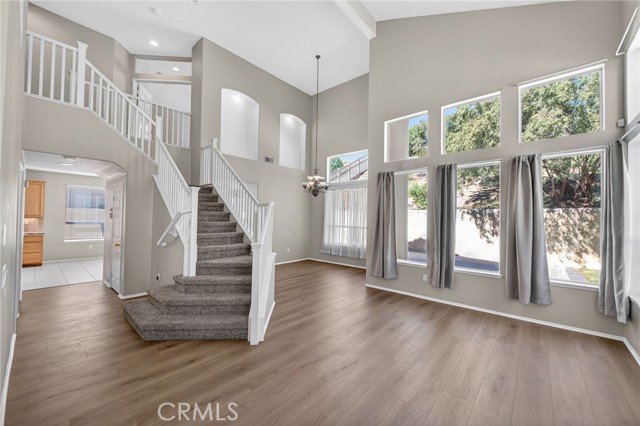 Detail Gallery Image 10 of 58 For 1937 Madera Cir, Corona,  CA 92879 - 4 Beds | 3 Baths