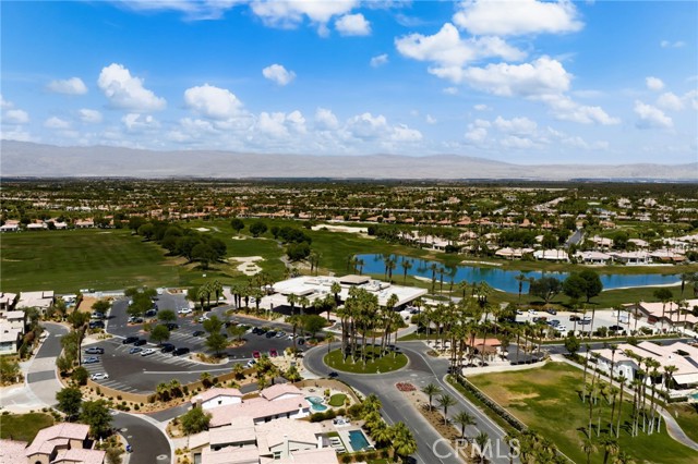 56102 Baltusrol, La Quinta CA: https://media.crmls.org/medias/38935750-081c-4e94-9d4d-1c9e84bab8d7.jpg