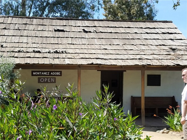 30828 Calle Chueca, San Juan Capistrano CA: https://media.crmls.org/medias/38935a6a-7c11-4f2d-a71d-b1aaadea0818.jpg