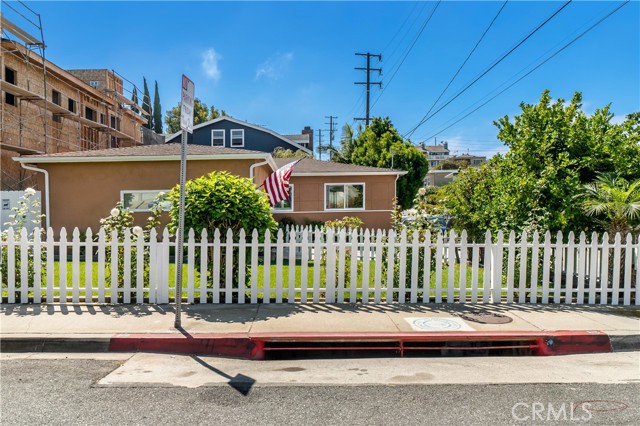 2100 Carnegie Lane, Redondo Beach, California 90278, 3 Bedrooms Bedrooms, ,2 BathroomsBathrooms,Residential,Sold,Carnegie,SB21203957