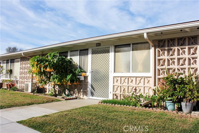 Detail Gallery Image 2 of 14 For 13701 Annandale Drive 15c,  Seal Beach,  CA 90740 - 1 Beds | 1 Baths