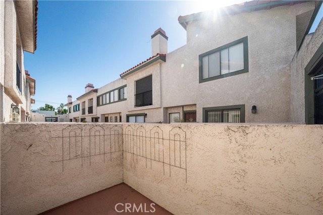 6101 Fulton Avenue, 9 photo 11