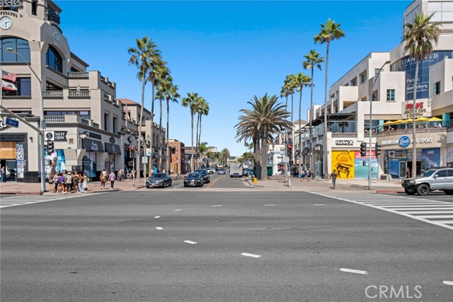 Detail Gallery Image 44 of 65 For 714 Alabama St, Huntington Beach,  CA 92648 - 4 Beds | 4/1 Baths