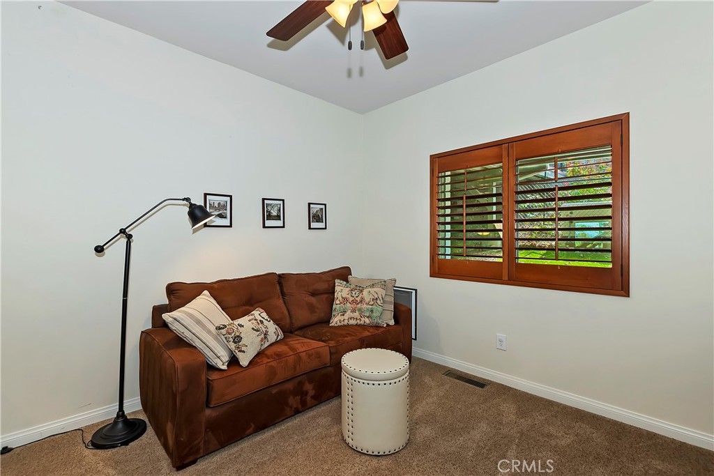 https://media.crmls.org/medias/3896cee1-527e-44e1-8d1b-aa4d005070f1.jpg?preset=X-Large
