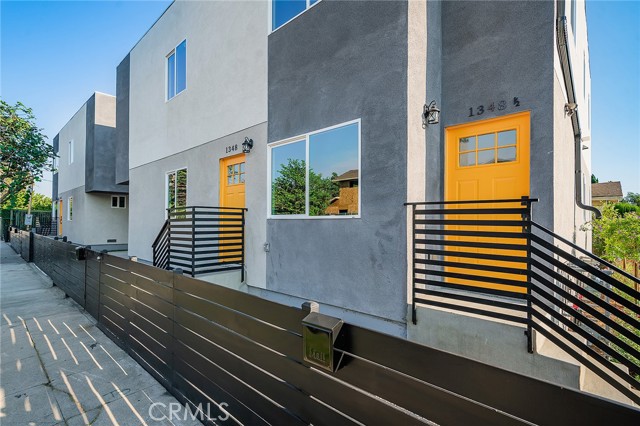 Detail Gallery Image 35 of 65 For 1348 W 41st Pl, Los Angeles,  CA 90037 - – Beds | – Baths