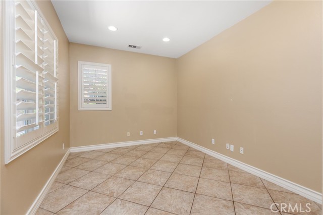 Image 11 of 41 For 35087 Nightingale Street