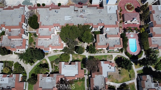600 W Third St, Santa Ana CA: https://media.crmls.org/medias/389802c4-51b4-4377-99e5-c86455df619f.jpg
