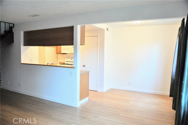 Detail Gallery Image 6 of 22 For 1189 W Sierra Madre Ave #3,  Azusa,  CA 91702 - 2 Beds | 1 Baths