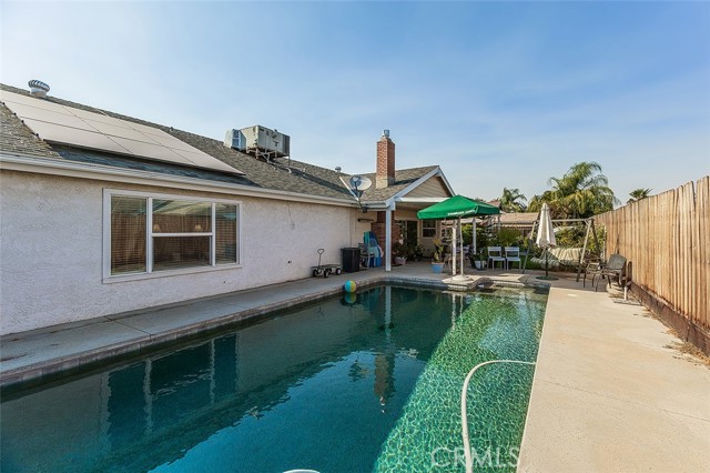 2468 Laverne, Clovis CA: https://media.crmls.org/medias/3898f20d-2009-4f08-b579-ad2ba1e344d7.jpg