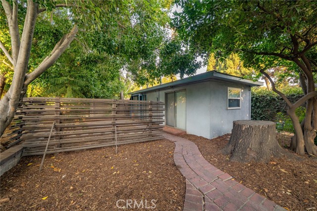 644 W 10th Street, Claremont CA: https://media.crmls.org/medias/389b377e-e1fe-404e-949f-86e365c39189.jpg