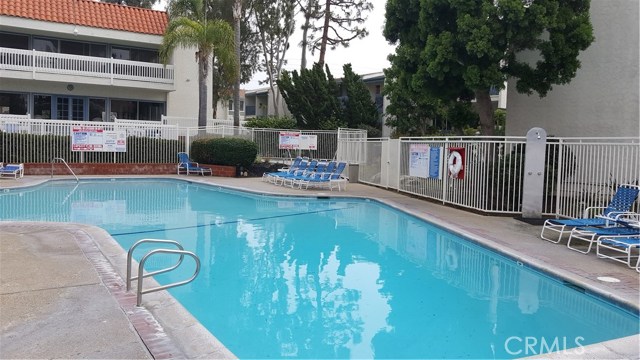 802 Camino Real, Redondo Beach, California 90277, 1 Bedroom Bedrooms, ,1 BathroomBathrooms,Residential,Sold,Camino Real,IV17033437