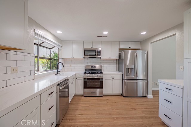 1305 Paseo Redondo Drive, Merced CA: https://media.crmls.org/medias/389c3a72-506b-4464-8d02-c6cb0f64b761.jpg