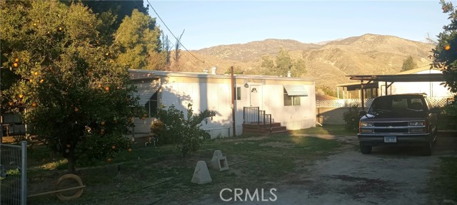 Detail Gallery Image 1 of 36 For 25910 Valle Vue Pl, Hemet,  CA 92544 - 2 Beds | 2 Baths