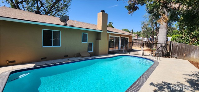 5853 Keokuk Avenue, Woodland Hills CA: https://media.crmls.org/medias/389d4663-868b-442e-ac4f-b863b06f078a.jpg