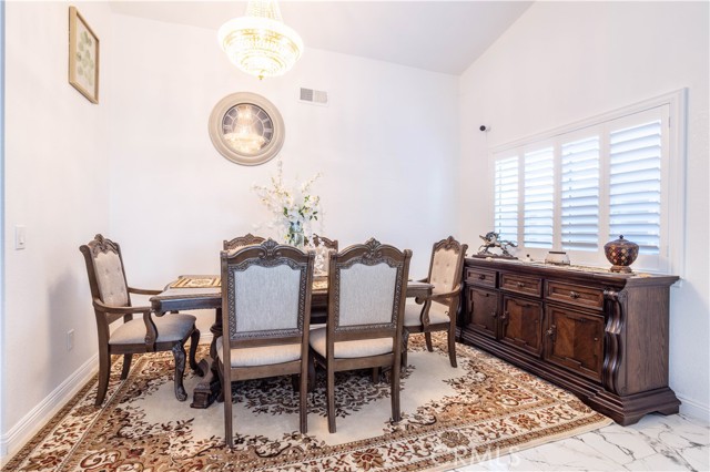 Detail Gallery Image 11 of 31 For 43921 30th St, Lancaster,  CA 93535 - 4 Beds | 2 Baths