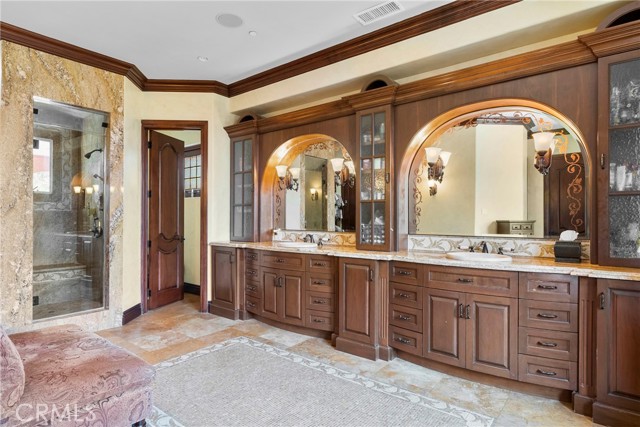4141 Cambridge Road, La Canada Flintridge CA: https://media.crmls.org/medias/389da5ed-9013-4232-8c7b-570b0edb145c.jpg