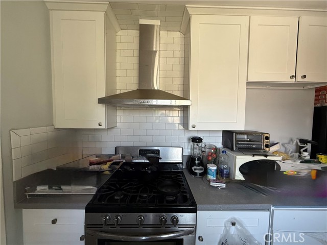 4041 Eagle Street, Los Angeles CA: https://media.crmls.org/medias/389dc1b9-567f-419b-bad1-f008b1c9ec69.jpg