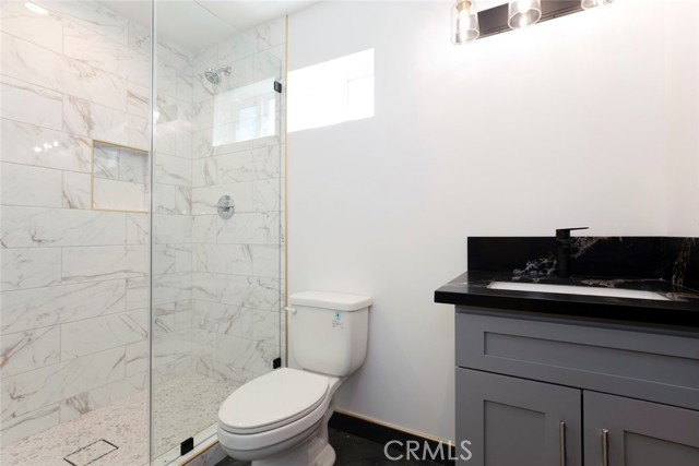 Detail Gallery Image 33 of 63 For 16701 Rinaldi St, Granada Hills,  CA 91344 - 3 Beds | 2/1 Baths