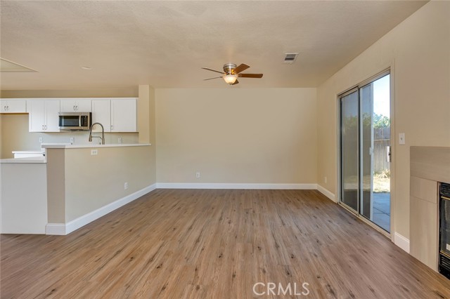 Detail Gallery Image 8 of 27 For 2033 Gleneagle St, Atwater,  CA 95301 - 3 Beds | 2 Baths