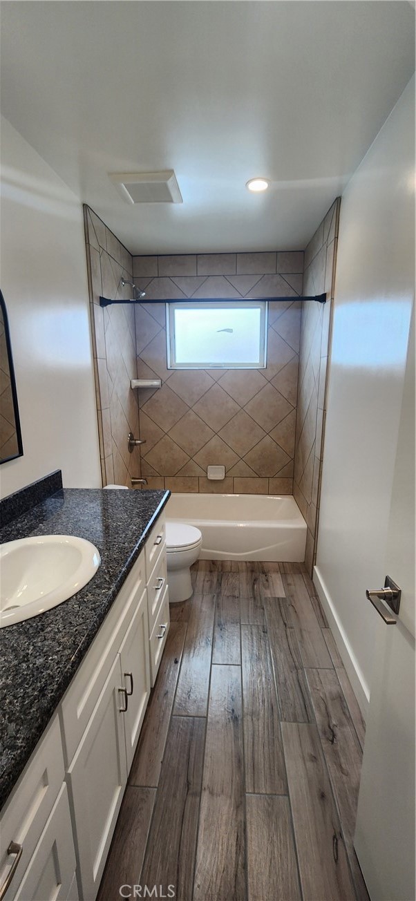 Detail Gallery Image 11 of 12 For 3767 Artesia Blvd., Torrance,  CA 90504 - 2 Beds | 2 Baths