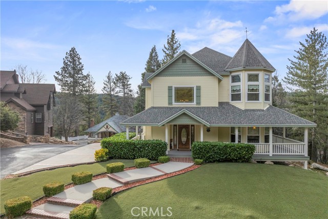 Detail Gallery Image 3 of 70 For 27601 Cedarwood Drive, Lake Arrowhead,  CA 92352 - 4 Beds | 3 Baths