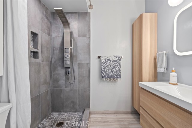 1830 Westholme Avenue, Los Angeles CA: https://media.crmls.org/medias/389fe242-269c-45f3-af2d-52e9834b1301.jpg