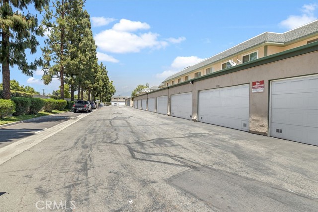 1115 W Francis Street, Ontario CA: https://media.crmls.org/medias/38a01d26-4e5c-4c57-be96-ee8b3d6f2662.jpg