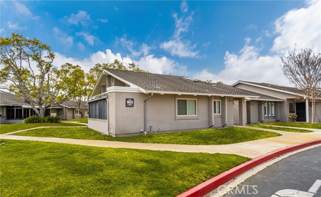 Image 3 for 8565 Larkhall Circle #801A, Huntington Beach, CA 92646